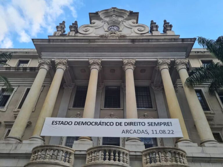 carta a democracia