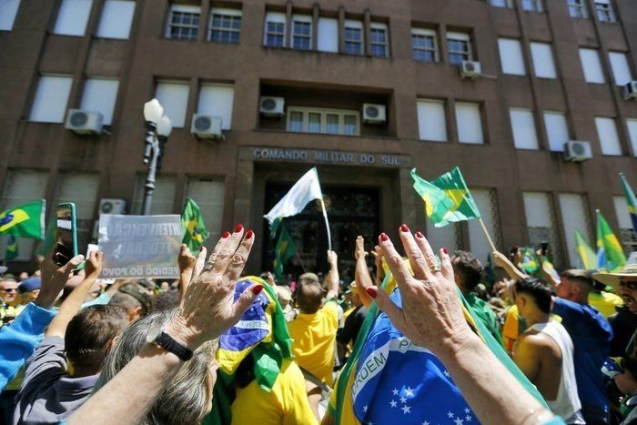 manifestacao alexandre morais